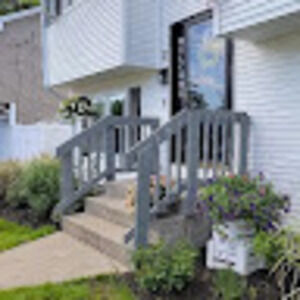 Meet your Posher, Dale and